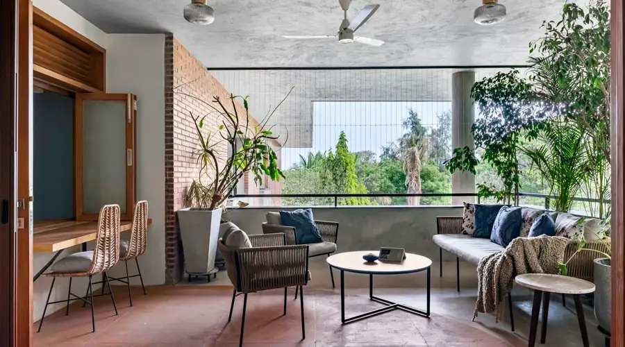 Mangeshi Thakurli East Amenities Mobile